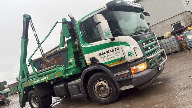 MacWaste skip hire lorry