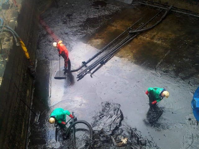 Bund cleaning